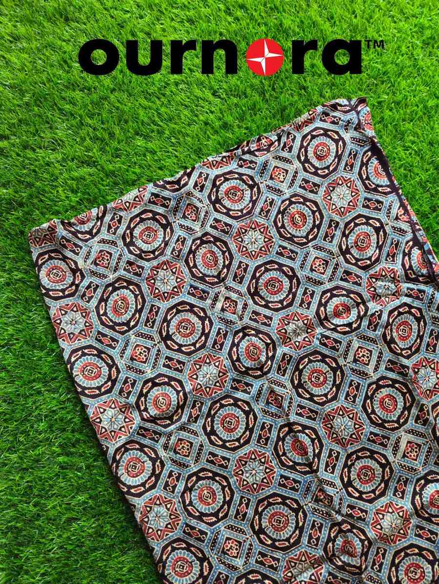 O22C001 - MODAL SILK SALWAR