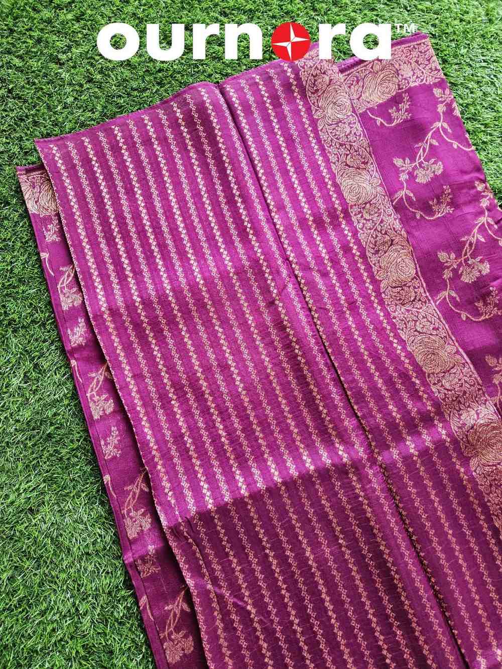 O11B002 - BANARASI SAREE WITH FLORAL ZARI